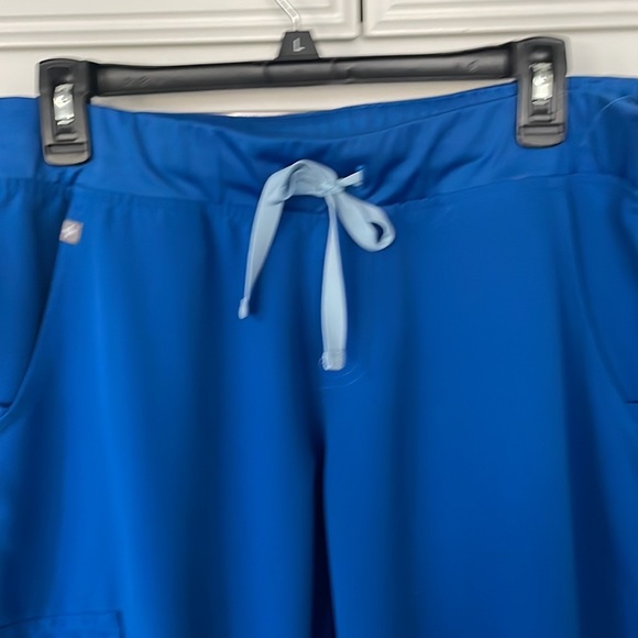 FIGS Technical Collection Royal Blue Jogger Scrub Bottom Sz Large L - Picture 3 of 3